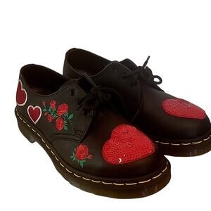 NIB Dr. Martens 1461 Sequin Hearts, 7